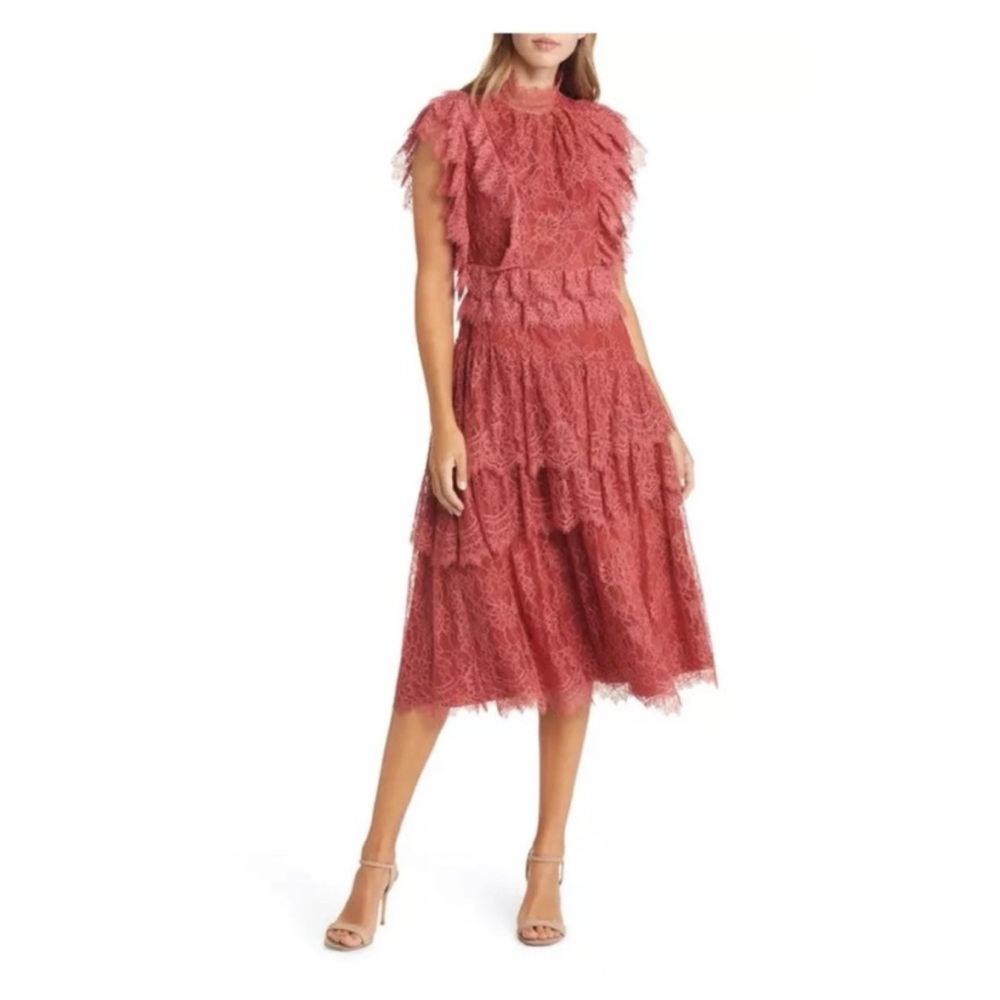 EYELASH-LACE MIDI-DRESS IN RUST

Chic Pink Floral Midi Dress with Lace Details